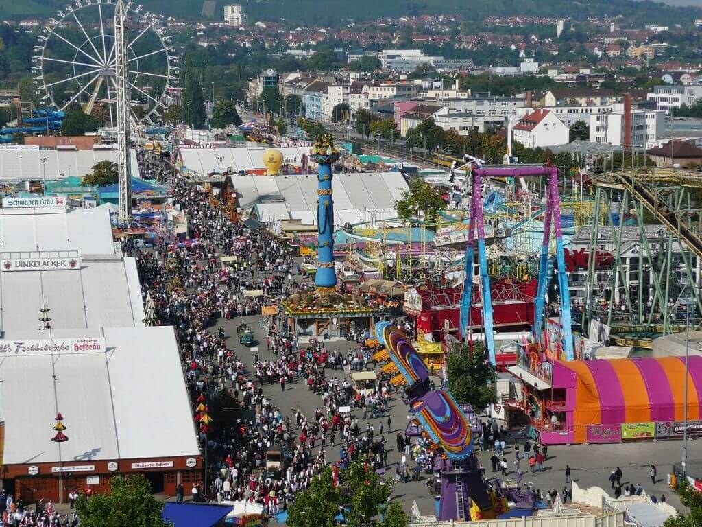 Cannstatter Wasen. Image: qwesy qwesy, Commons Wikimedia. 