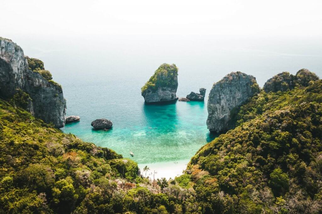 Koh Lipe Island. Image: Jeepe Hove Jensesn, Unsplash. 