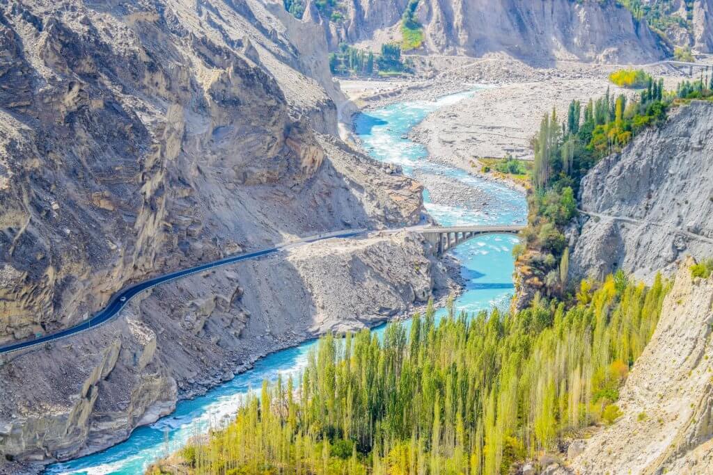 Hunza Valley. Image: Mehtab Farooq, Unsplash. 