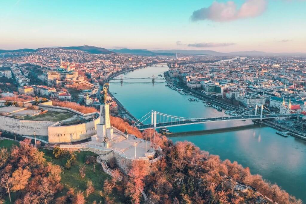 Budapest. Image: Bence Balla, unsplash. 