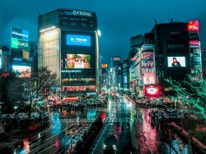 Cities In Asia To Discover. Image: Ling Tang, Unsplash.